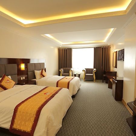 Lao Cai Royal Hotel Luaran gambar